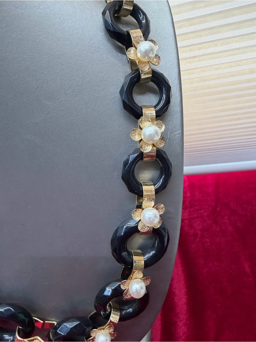 Vintage Black Ring Chain with Gold Flowers Necklace